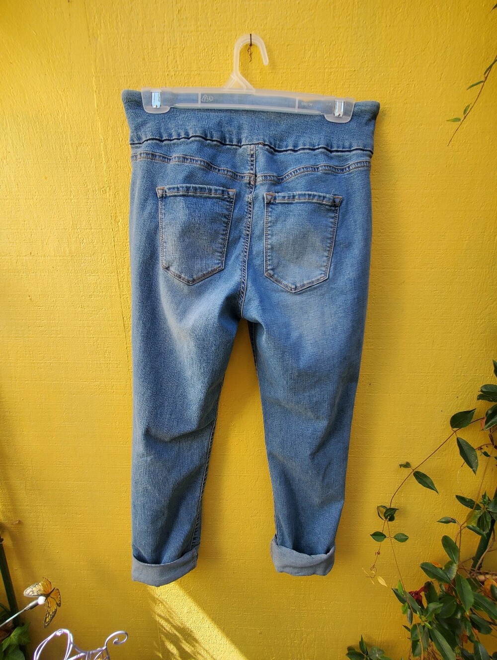 Gloria Vanderbilt Light Blue Boyfriend Stretch Jeans - Picture 4 of 4